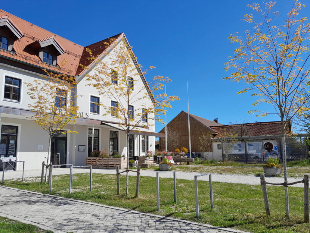 Ortsmitte, Oberhausen – Vorplatz